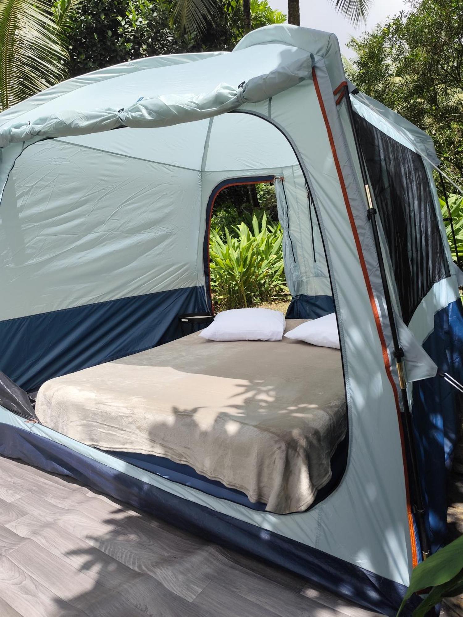 Camping A La Ferme Gros-Morne Eksteriør billede
